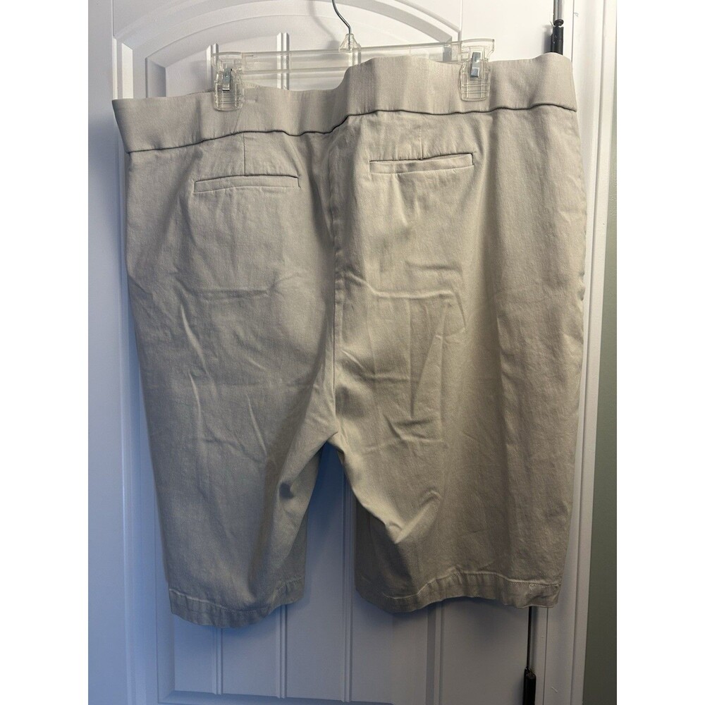 Kim Rogers Curvy 22W Beige Bermuda Walking Shorts Stretch Plus Size - Picture 5 of 12
